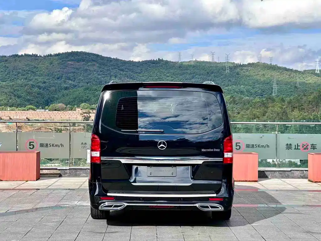 Mercedes-Benz Vito 2023 — фото 5