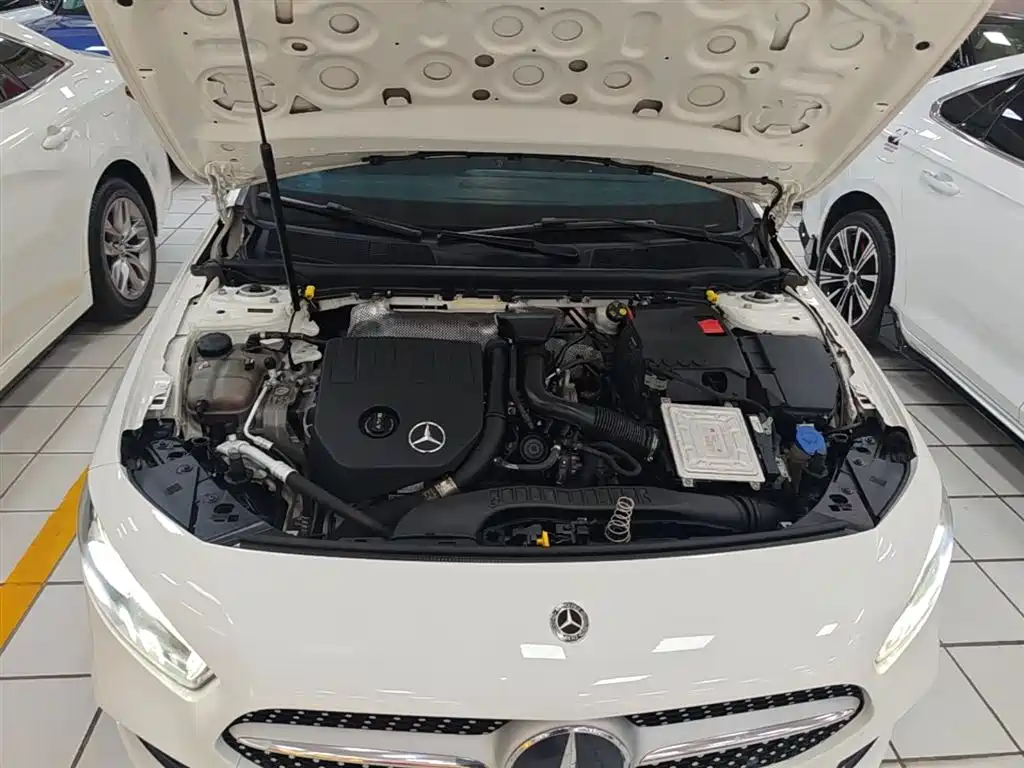Mercedes-Benz A-Class 2019 — фото 20