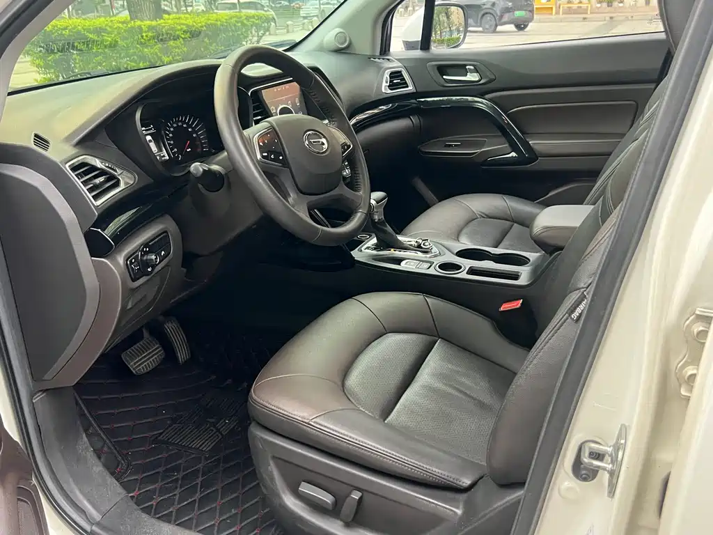 GAC Motor Trumpchi GS4 2016 — фото 20