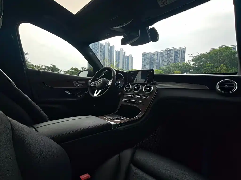 Mercedes-Benz GLC 2019 — фото 17