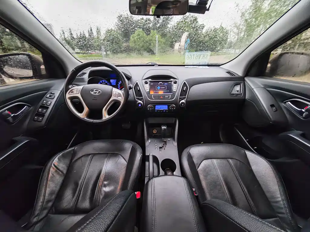 Hyundai ix35 2014 — фото 12