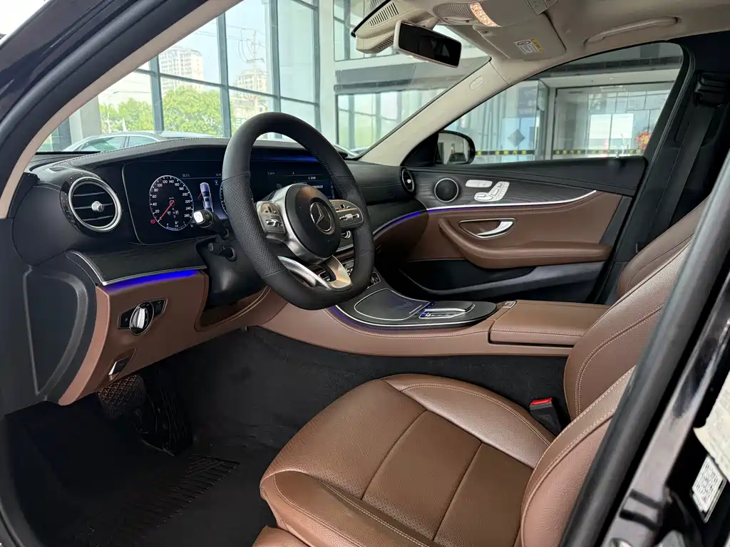 Mercedes-Benz E-Class 2020 — фото 10