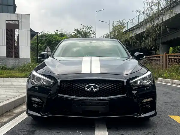 Infiniti Q50L 2015