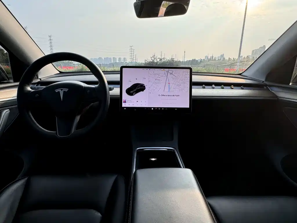 Tesla Model Y 2021 — фото 9