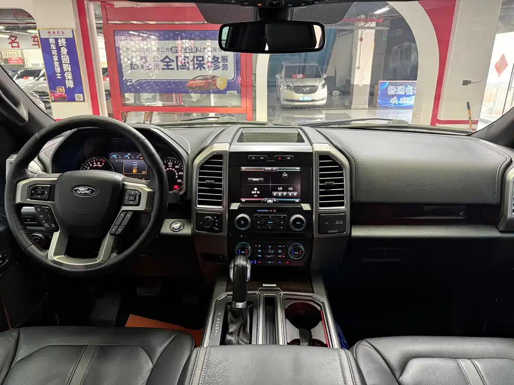Ford F-150 Raptor 2015
