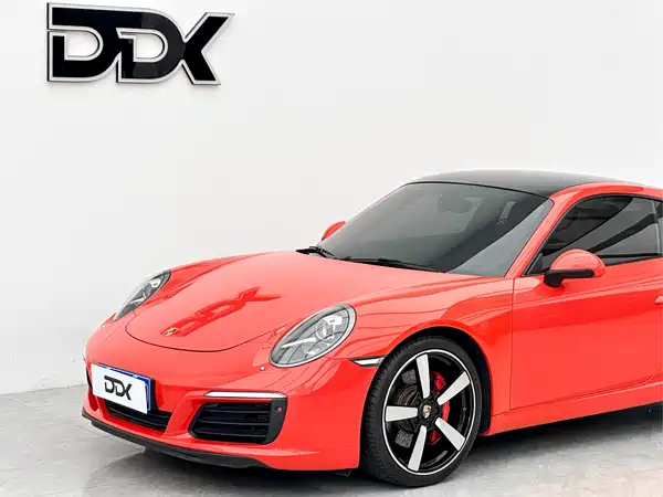 Porsche 911 2016