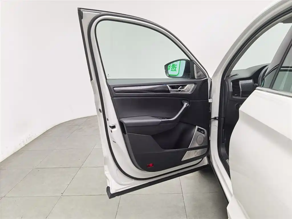 Skoda Kodiaq GT 2020 — фото 8