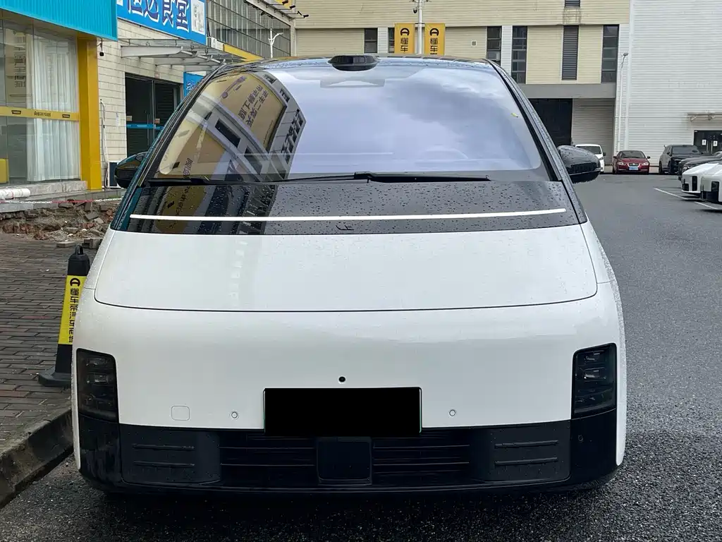 Li Auto Li MEGA 2025