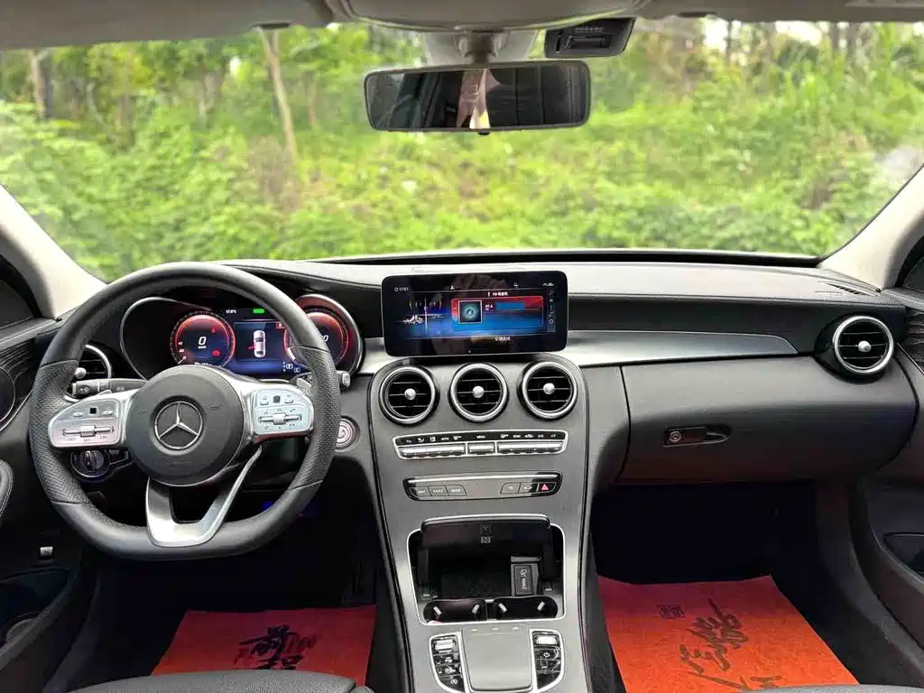 Mercedes-Benz C-Class 2020