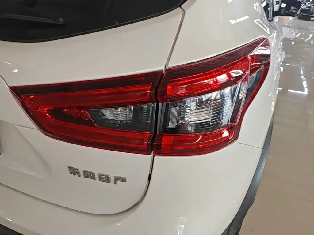 Nissan Qashqai 2022 — фото 8