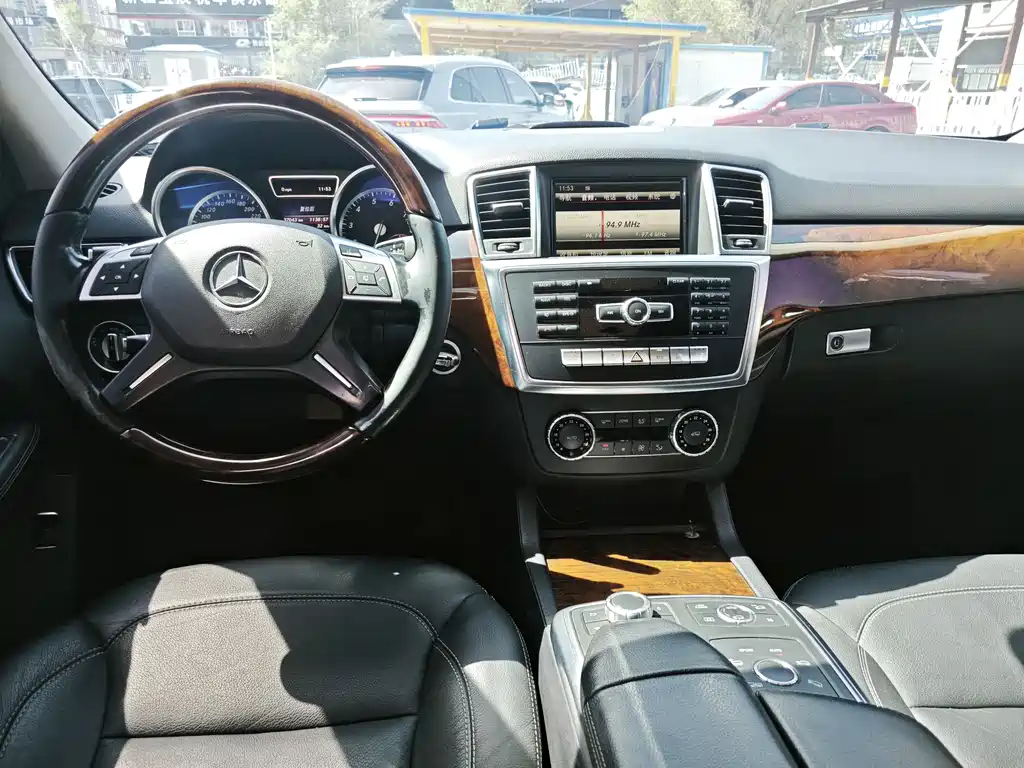 Mercedes-Benz M-Class 2015 — фото 6