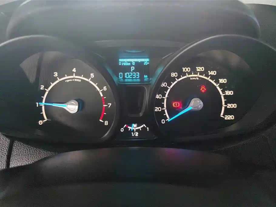 Ford Ecosport 2016 — фото 14