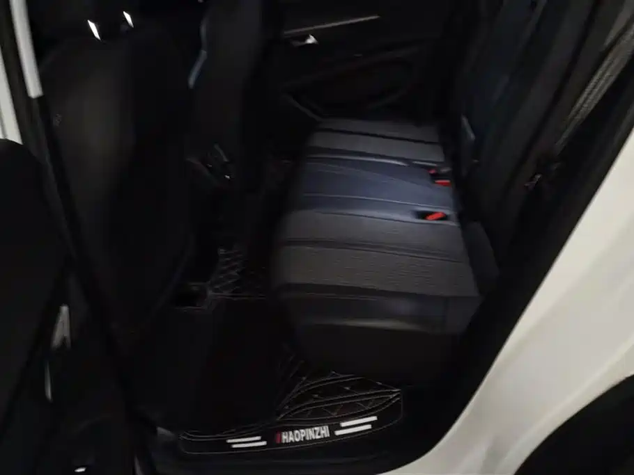 Peugeot 4008 2017 — фото 11