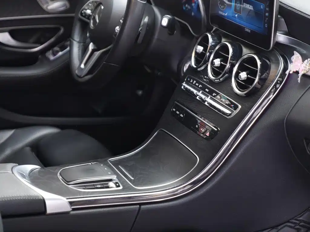 Mercedes-Benz C-Class 2019 — фото 11