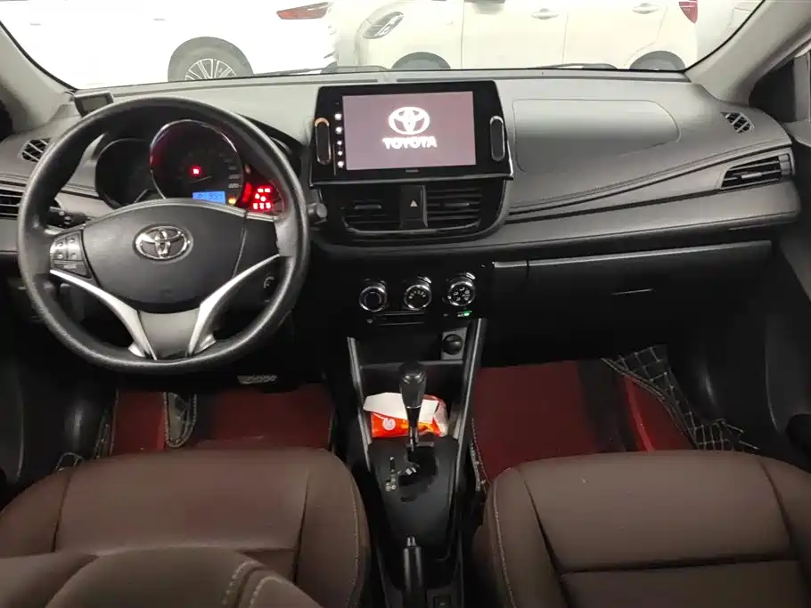 Toyota Vios 2022 — фото 12