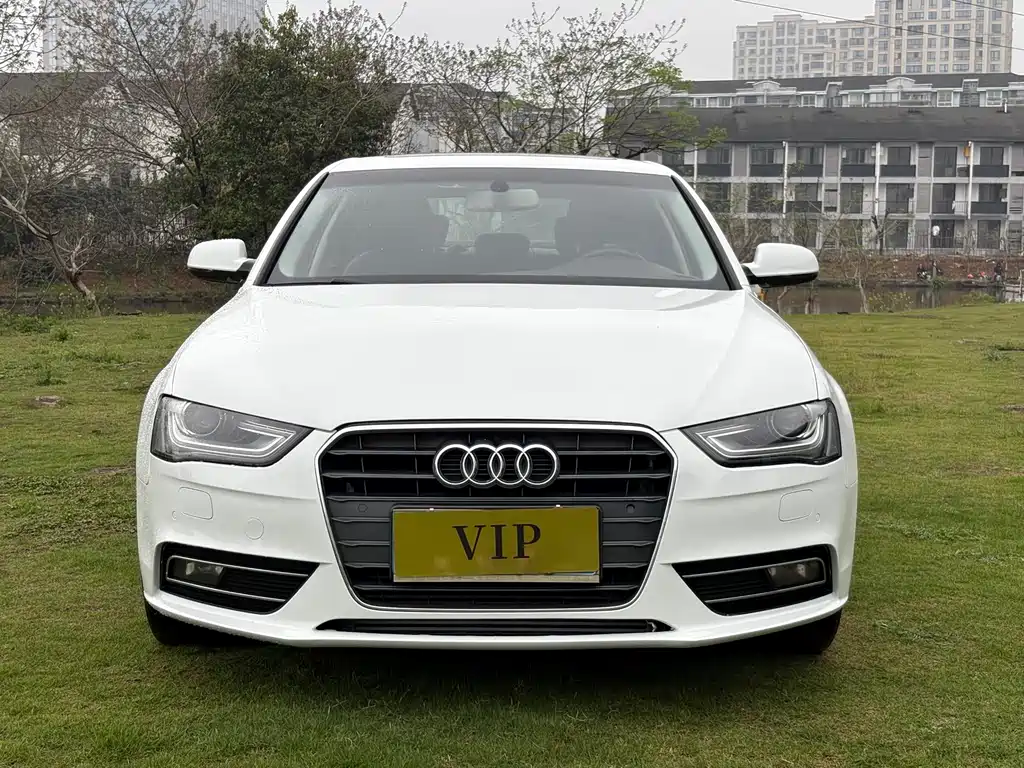 Audi A4L 2015 — фото 2
