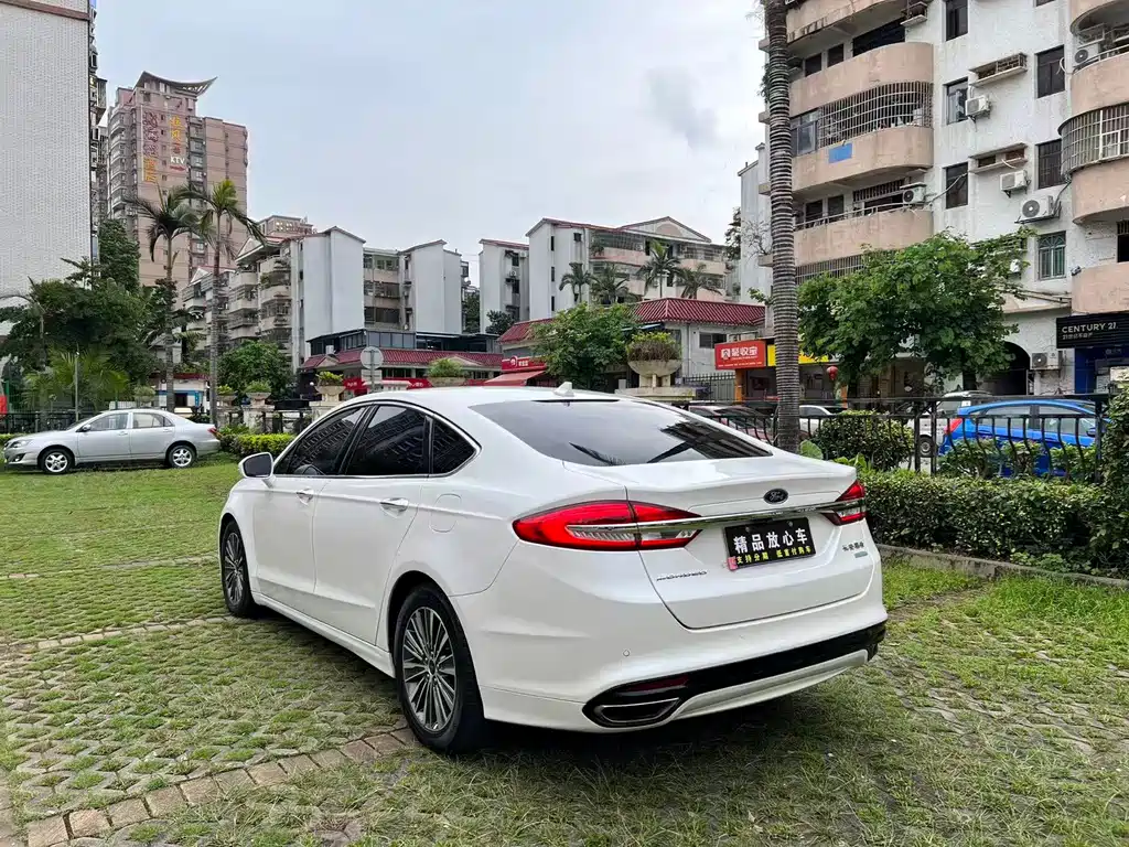 Ford Mondeo 2018 — фото 4