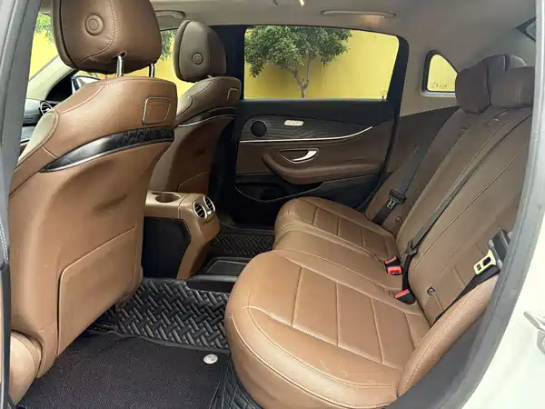 Mercedes-Benz E-Class 2016