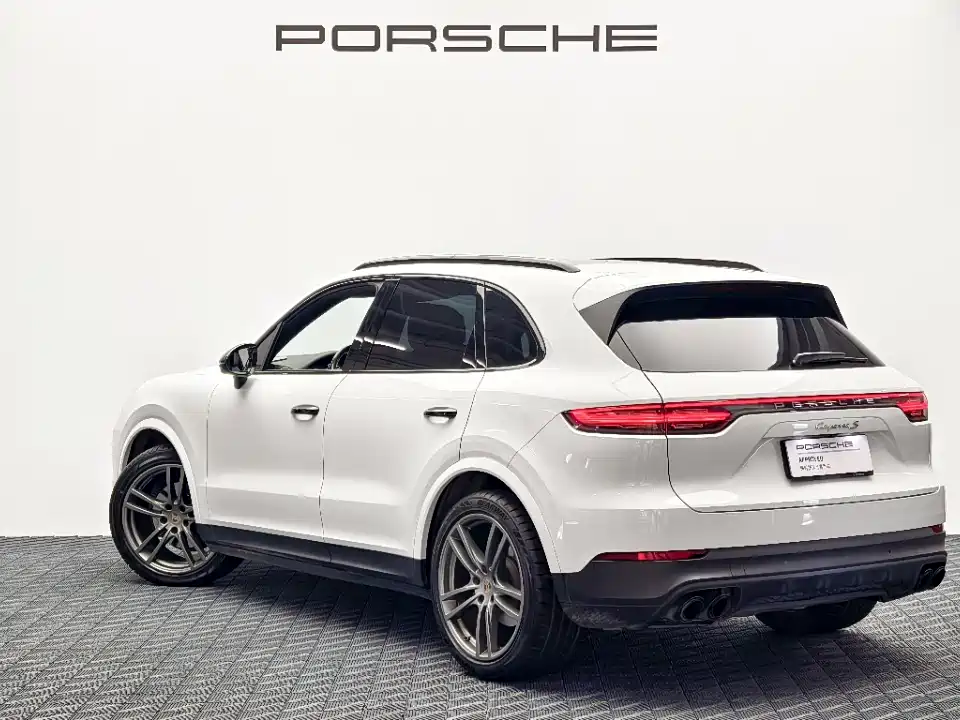 Porsche Cayenne 2023 — фото 4