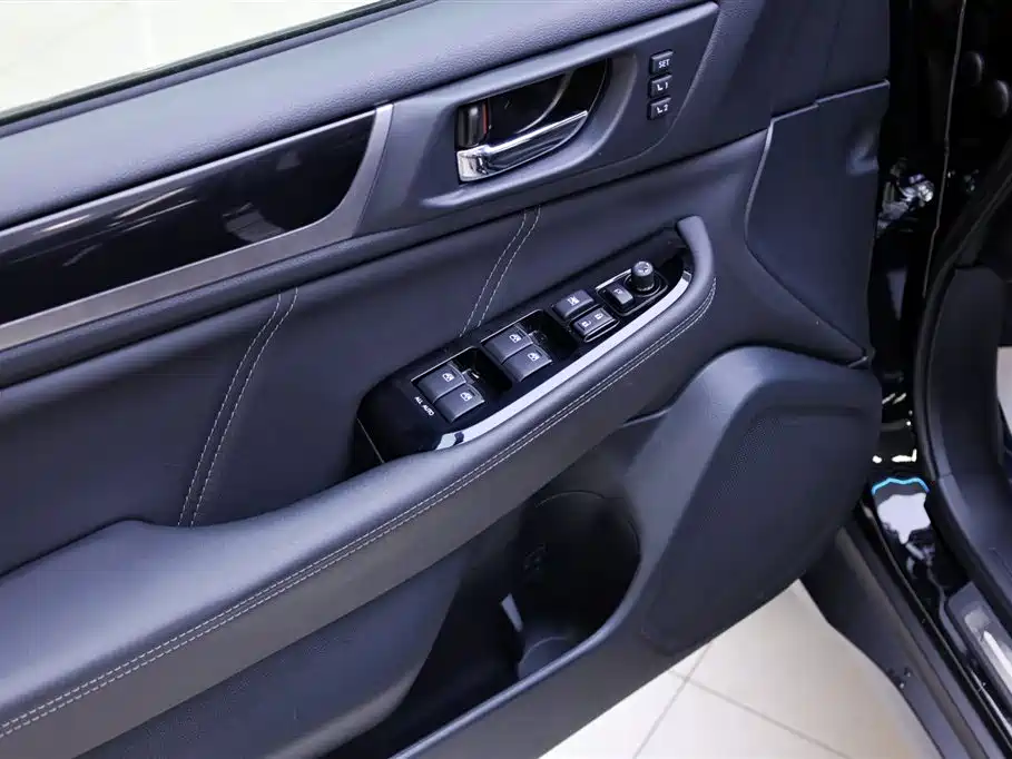 Subaru Outback 2019 — фото 18