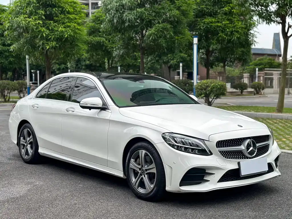 Mercedes-Benz C-Class 2019 — фото 3