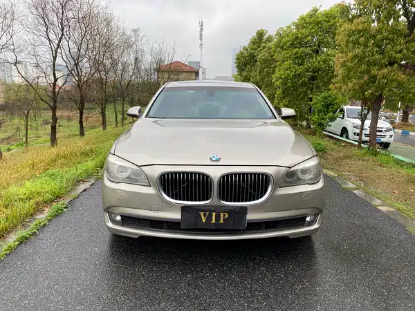 BMW 7 Series 2011