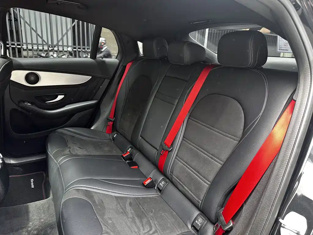 Mercedes-Benz GLC Coupe AMG 2018 — фото 12