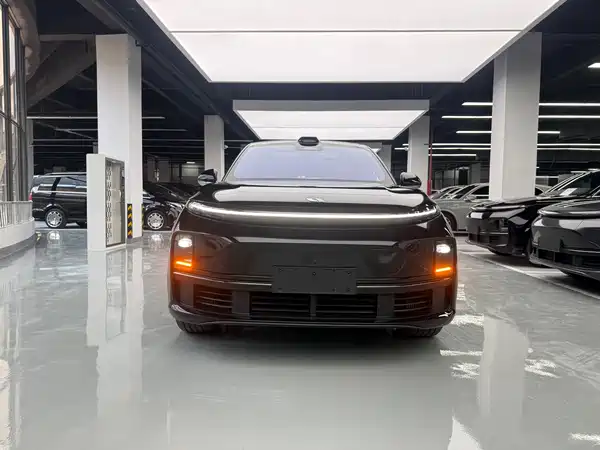 Li Auto L7 2025
