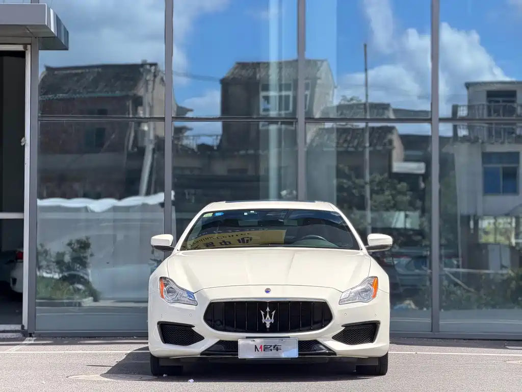 Maserati Quattroporte 2018 — фото 2