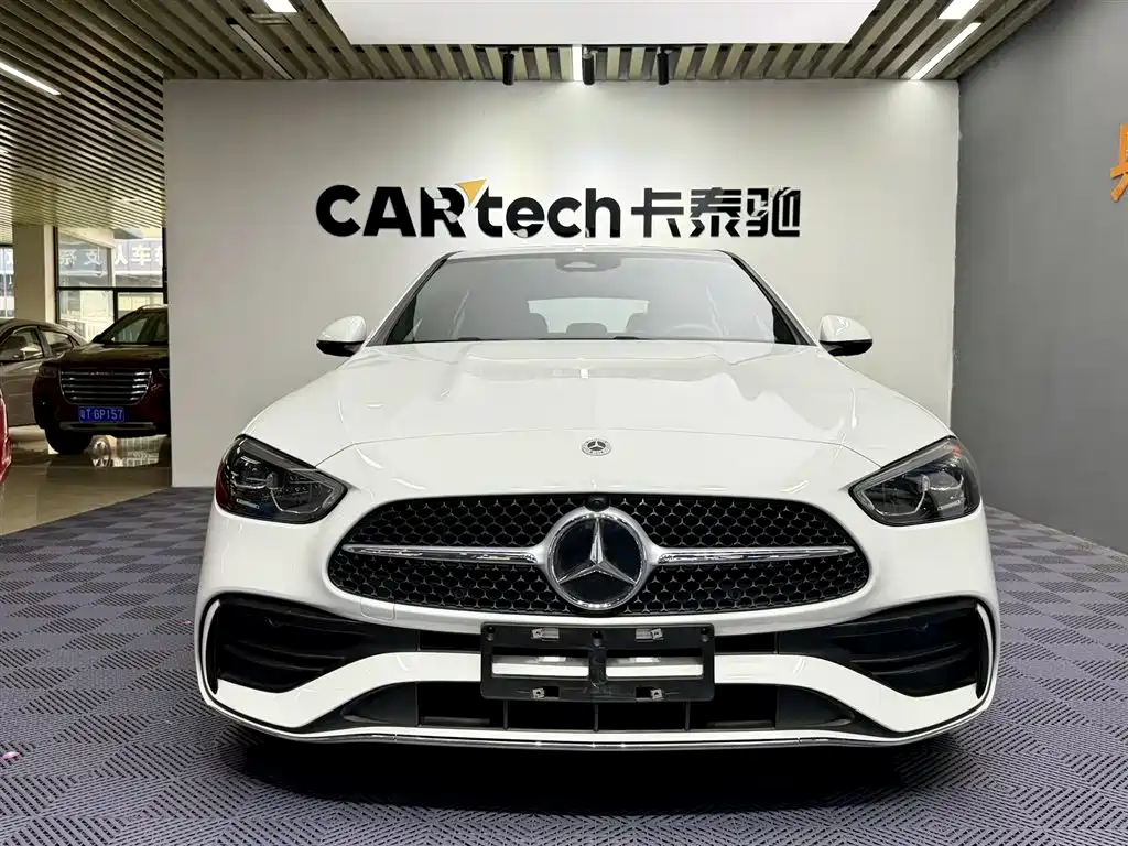 Mercedes-Benz C-Class 2023 — фото 2