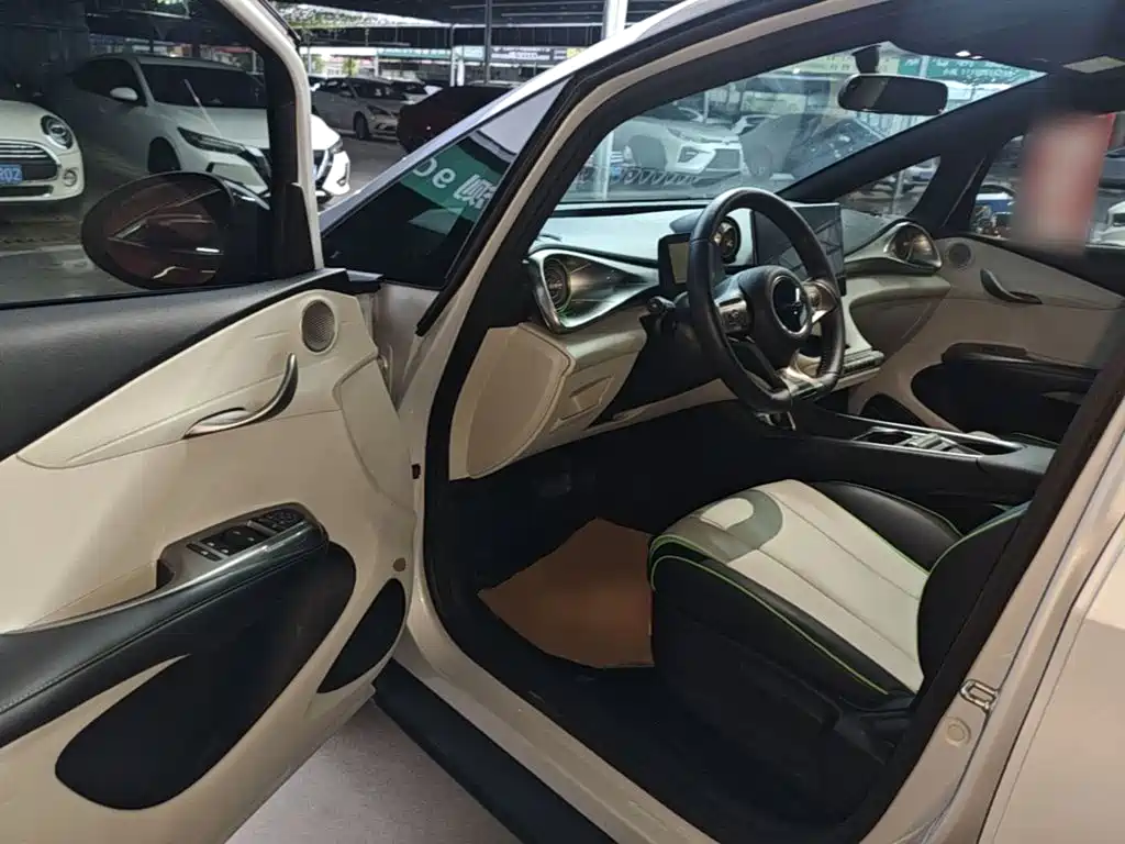 BYD Dolphin 2022 — фото 16