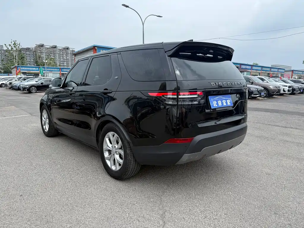 Land Rover Discovery 2018 — фото 15