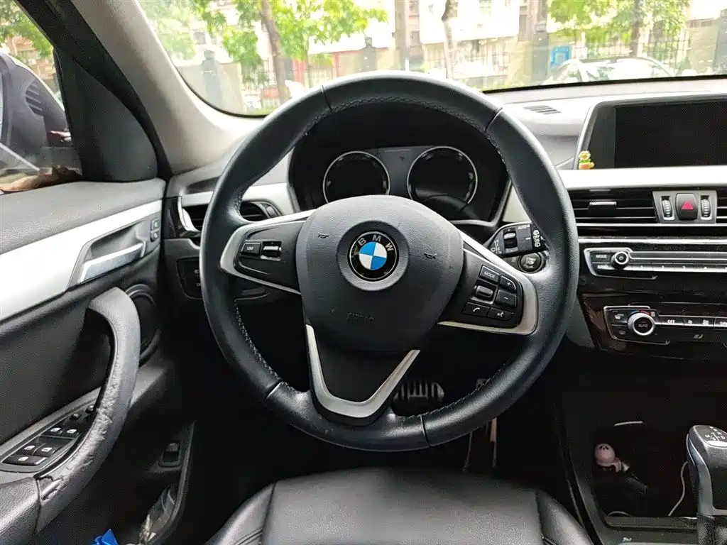 BMW X1 2018 — фото 3