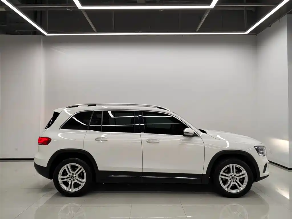 Mercedes-Benz GLB 2020