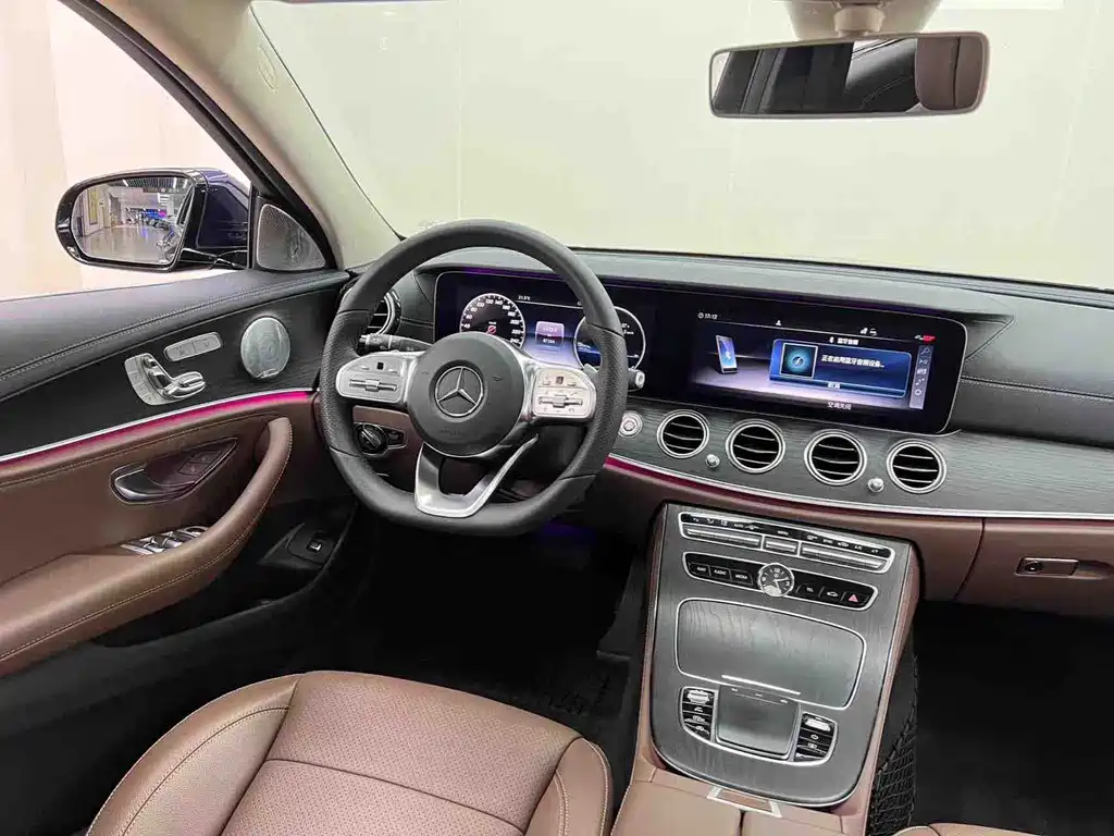 Mercedes-Benz E-Class 2020 — фото 15