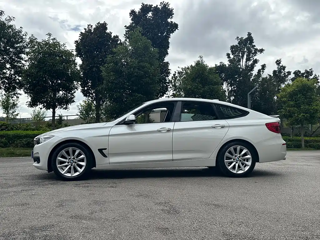 BMW 3 Series GT 2018 — фото 4