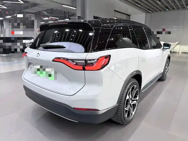 NIO ES8 2019