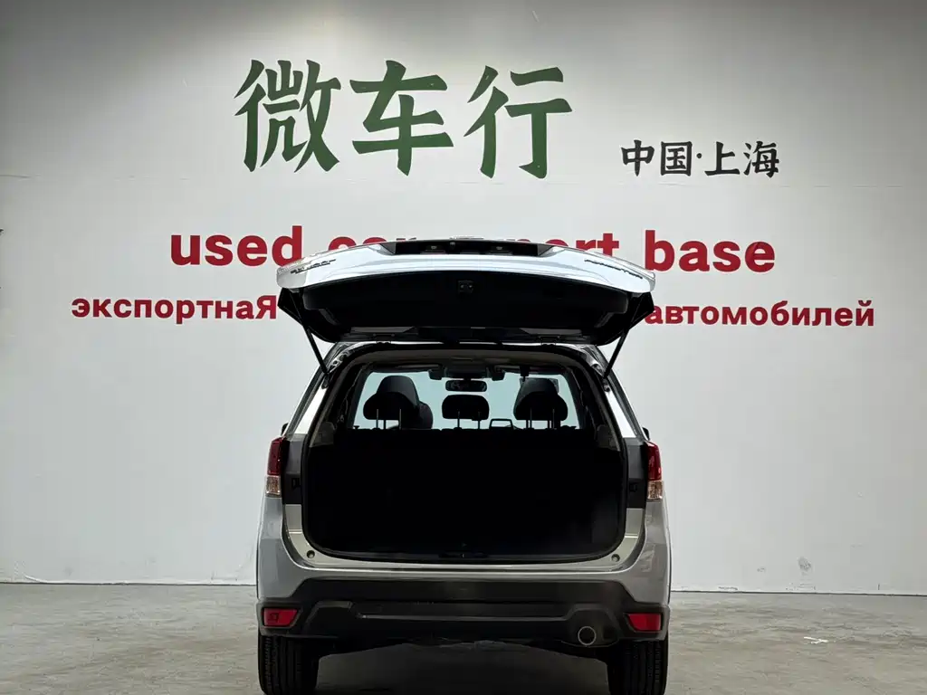 Subaru Forester 2022 — фото 18