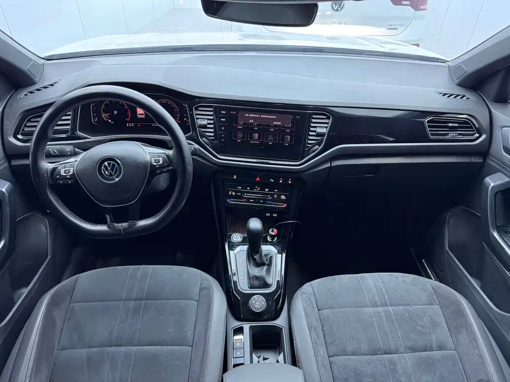 Volkswagen T-Roc 2022 — фото 12