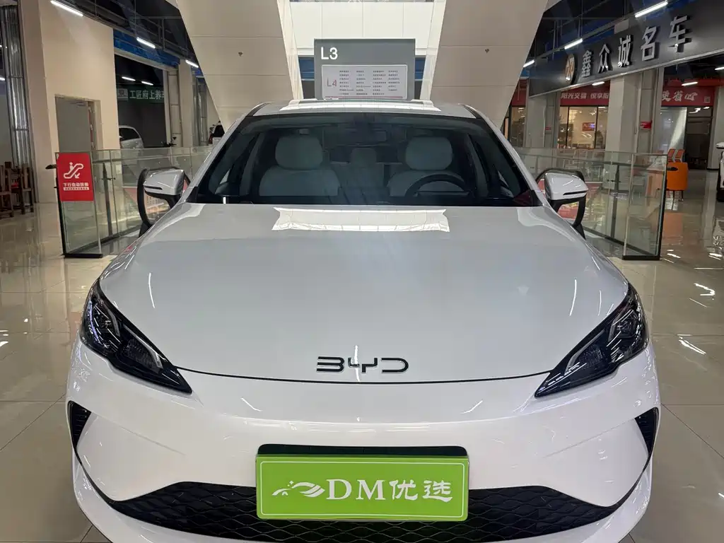 BYD Seal 05 DM-i 2025 — фото 2