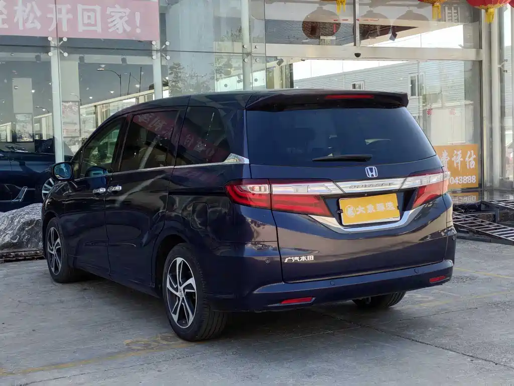 Honda Odyssey 2014 — фото 15