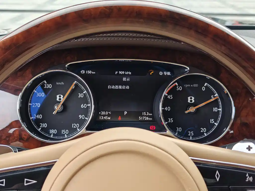Bentley Mulsanne 2019 — фото 10