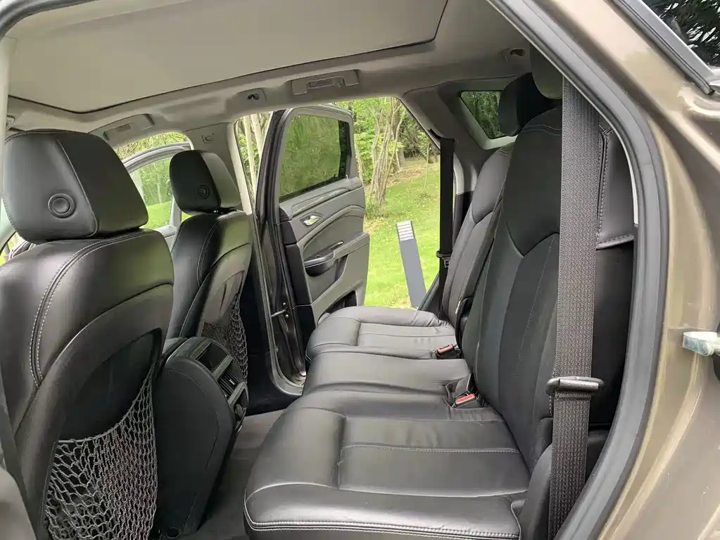 Cadillac SRX 2015 — фото 13