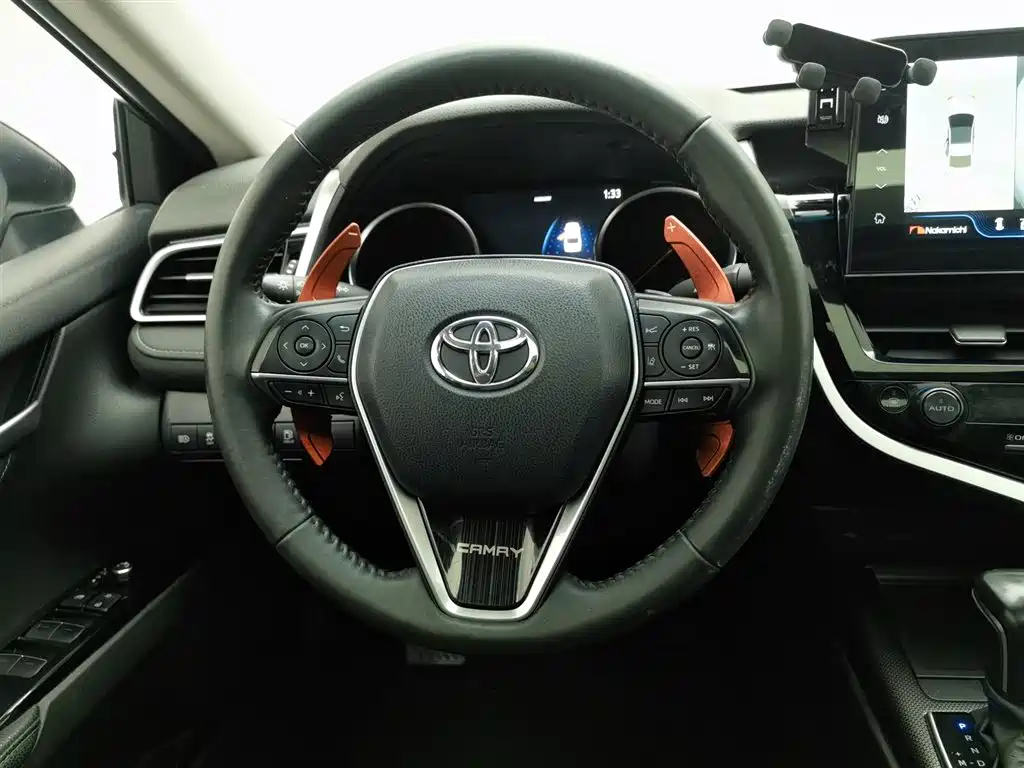 Toyota Camry 2022 — фото 11