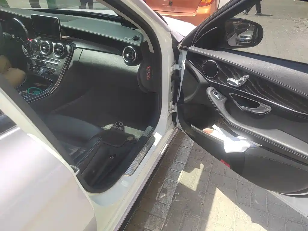 Mercedes-Benz C-Class 2017 — фото 20