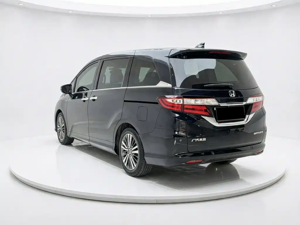 Honda Odyssey 2018 — фото 14