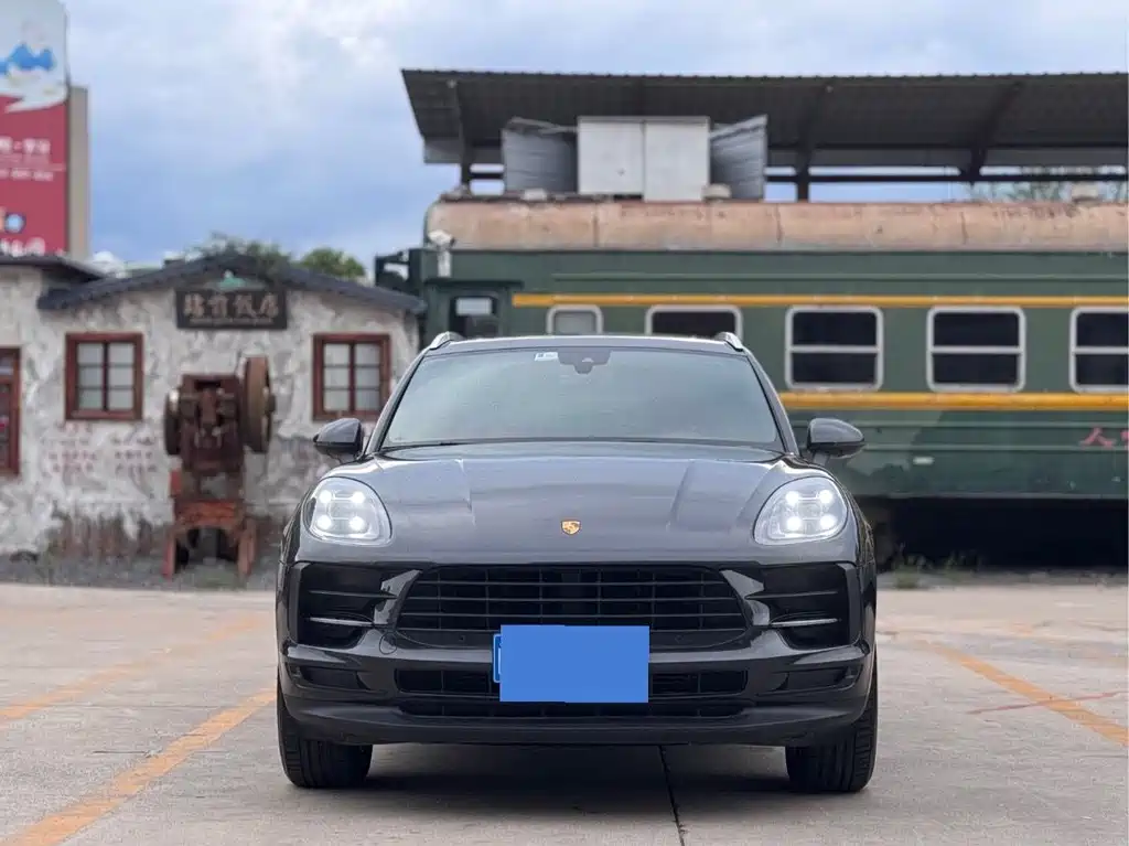 Porsche Macan 2020 — фото 2