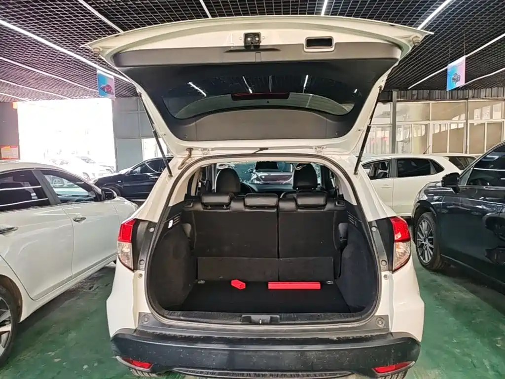 Honda Vezel 2020 — фото 19
