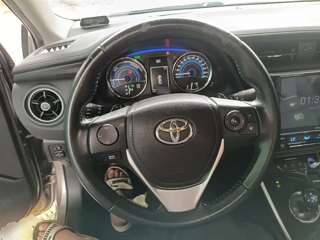 Toyota Corolla 2019 — фото 11