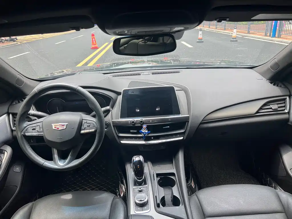 Cadillac CT5 2020 — фото 12